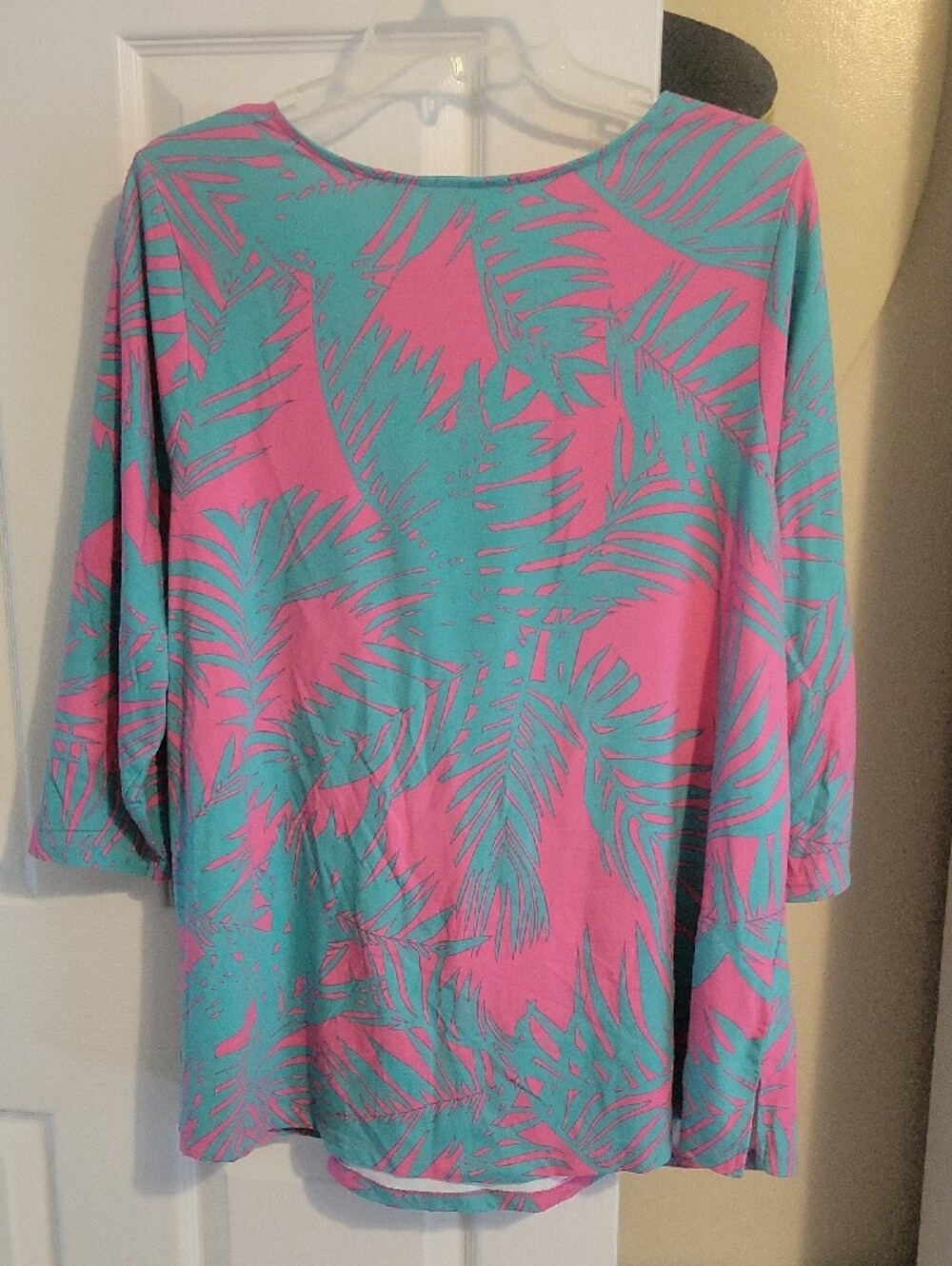 belle by Kim Gravel Sz1X Tropical 3/4 Zip-Front Pullover Top in Pink and Teal - Picture 4 of 4